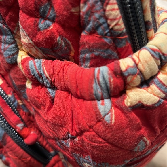 Backpack. Soft. A few compartments inside. - Picture 4 of 7